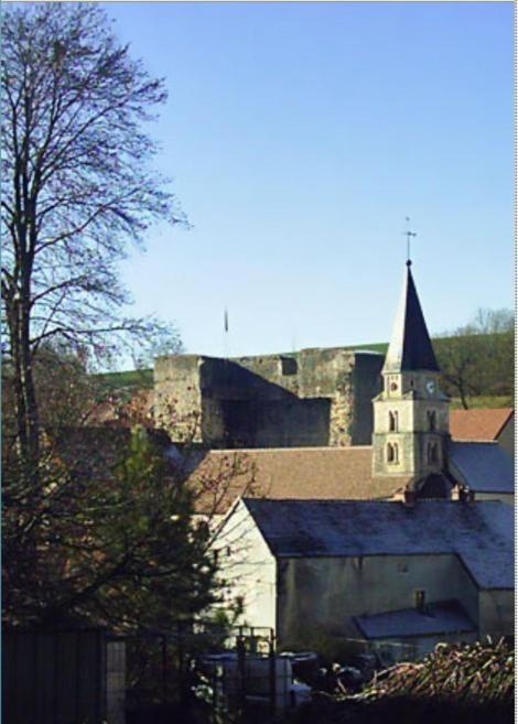 Le Puits Fortifié Salives Exterior foto