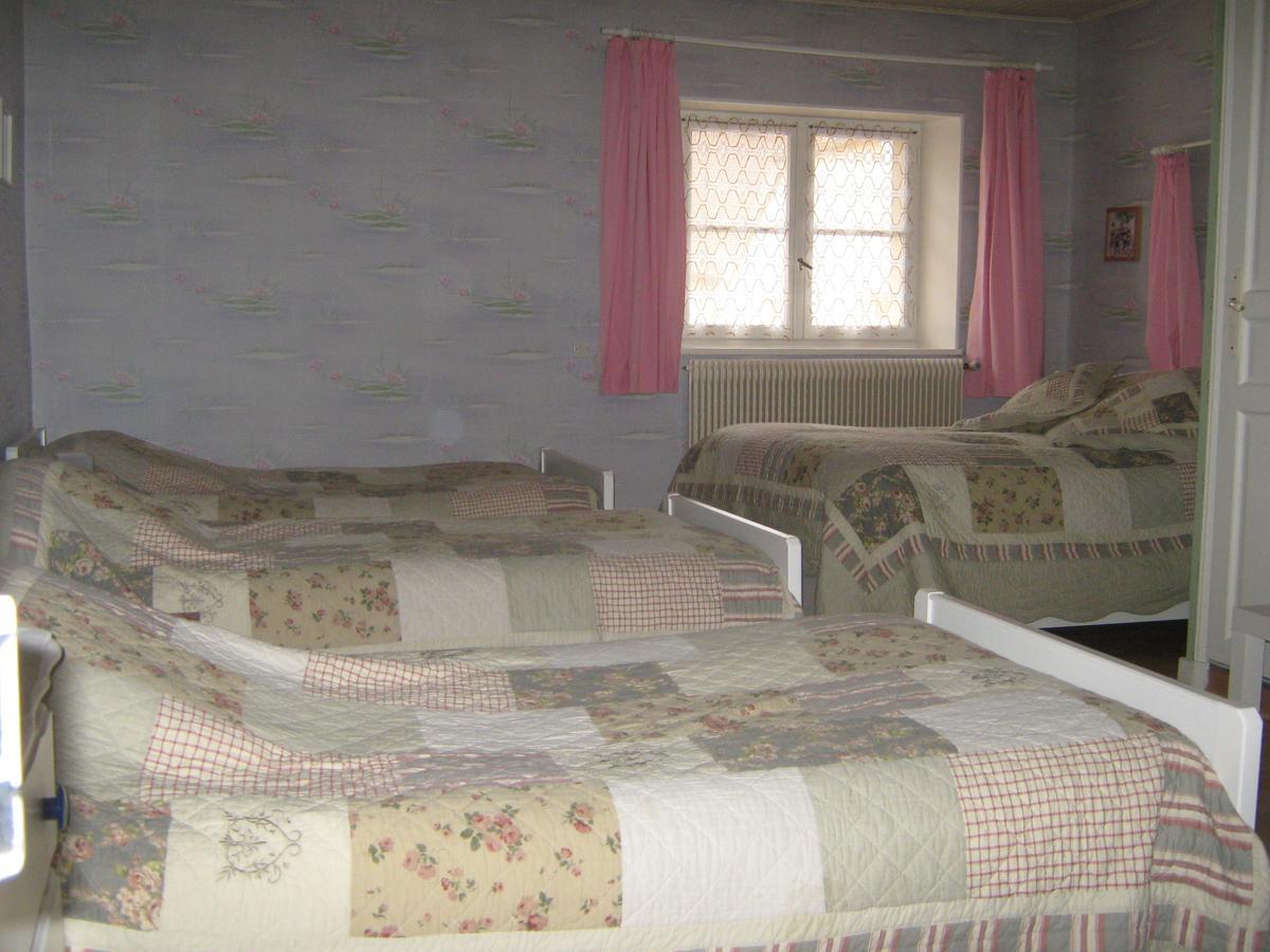 Le Puits Fortifié Salives Habitación foto